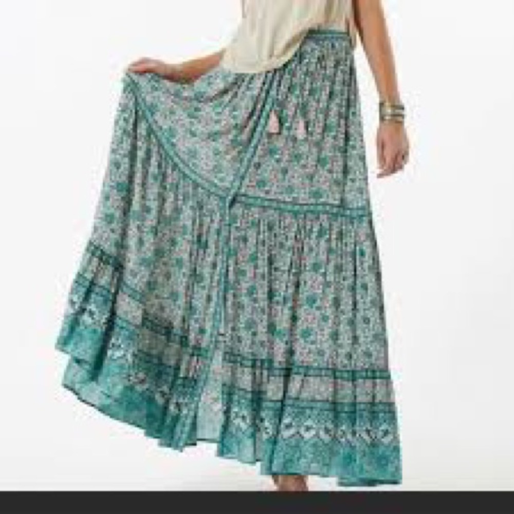 Kombi Maxi skirt Sz M Sage 🌿 Spell Designs